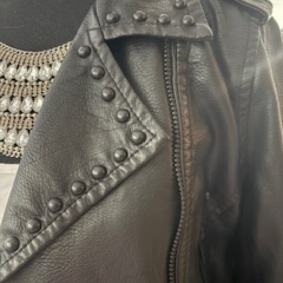 Blank NYC faux leather moto jacket. - Picture 3 of 5